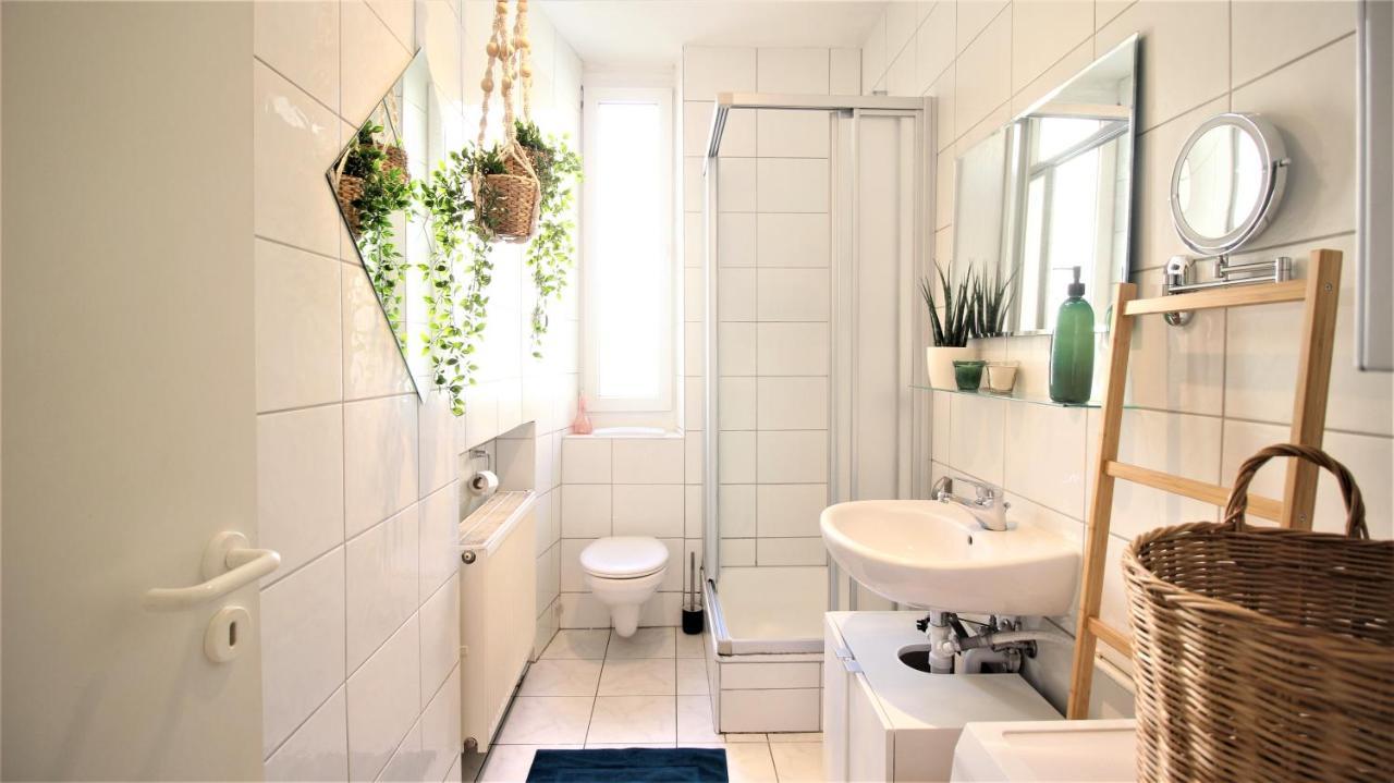 Homie Stay Schiestlstrasse - Moderne Altbauapartments, Nahe Stadtzentrum & Weinberge 维尔茨堡 外观 照片